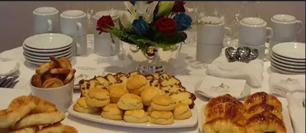 Hotel Niken & Necochea
