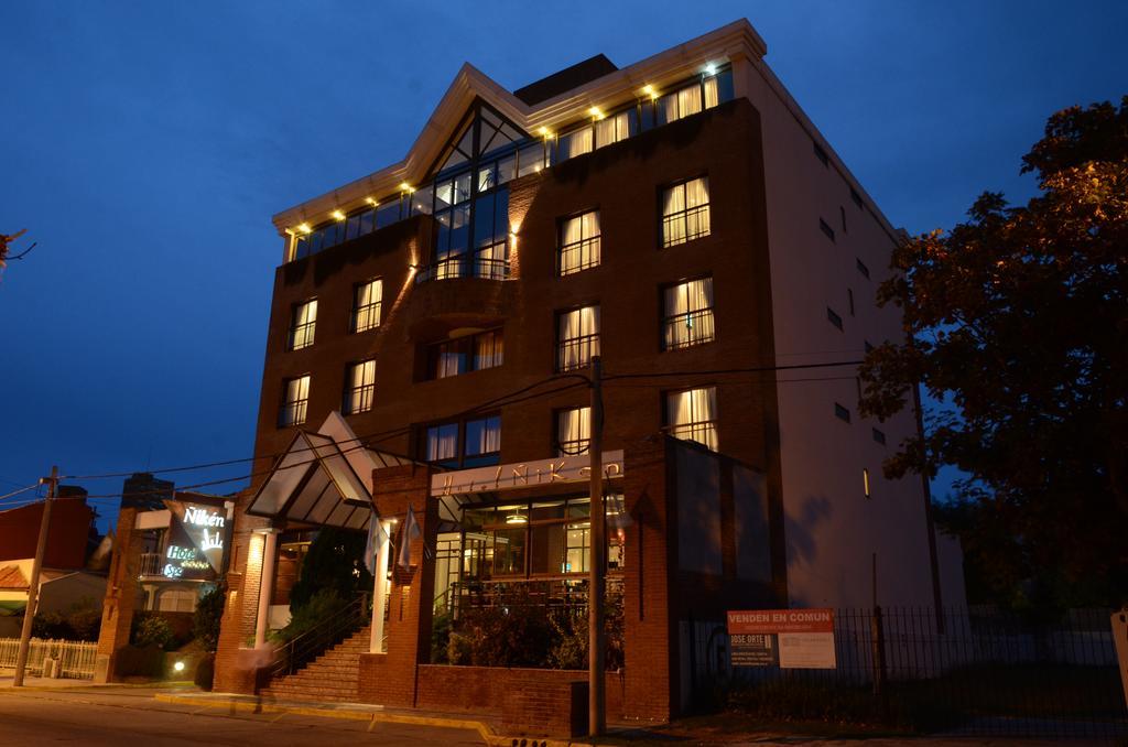 Hotel Niken & 4*